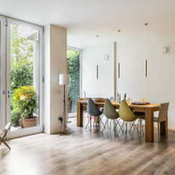Milano (Cenisio/Firenze) Loft di design su due livelli con giardino