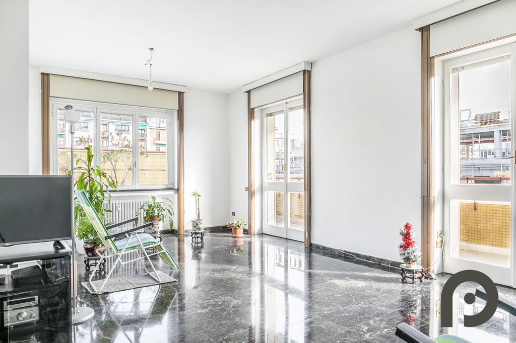 Milano (Gerusalemme/Cenisio) Attico con terrazzo