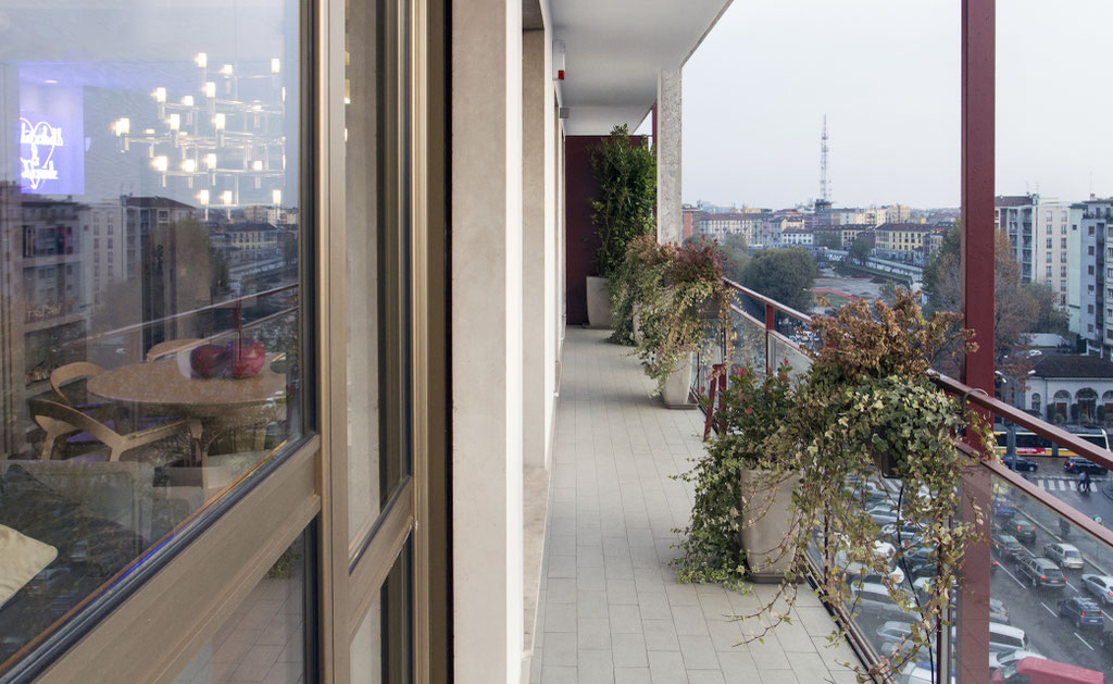Milano(C.so Genova/Cantore)Attico su due livelli con terrazzi