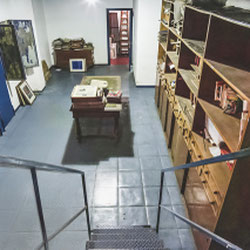 Milano (Sant'Ambrogio/De Amicis) Laboratorio/Ufficio in contesto signorile con portineria