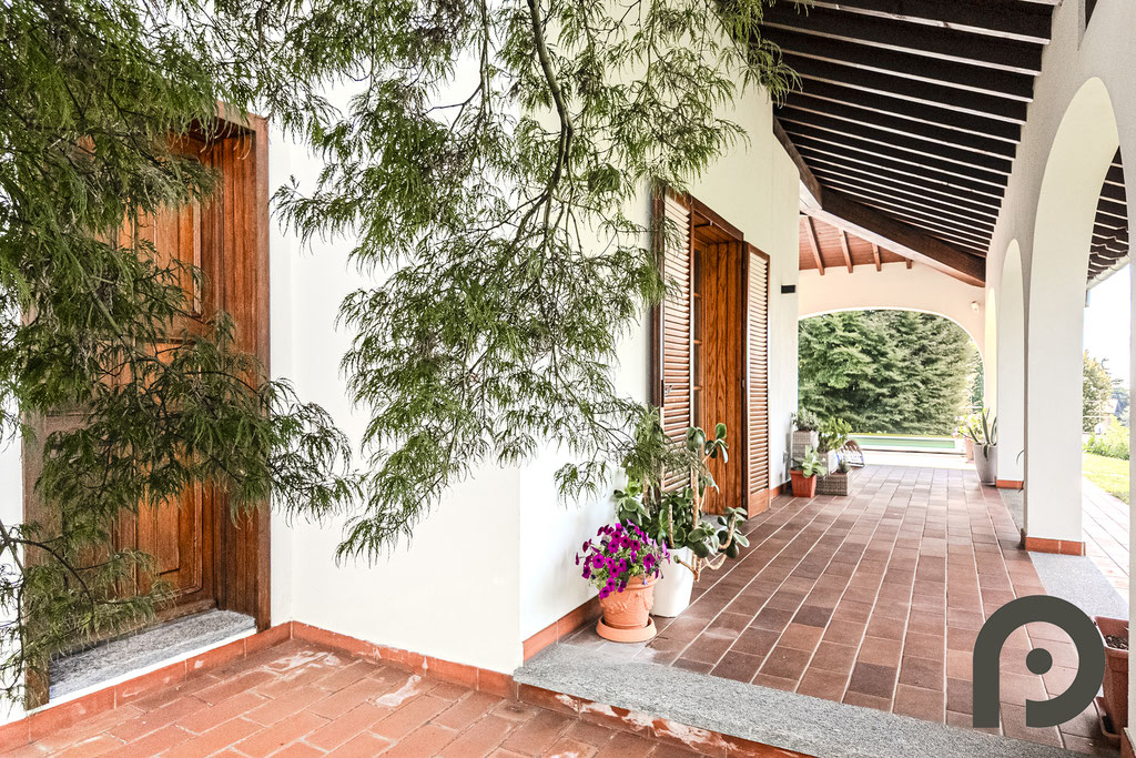 Cermenate - Villa unifamilare con piscina e vista panoramica