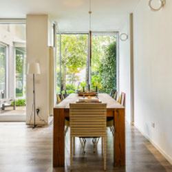 Milano (Cenisio/Firenze) Loft di design su due livelli con giardino
