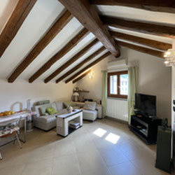 Garlenda (Alassio) Ottimo trilocale con terrazzo