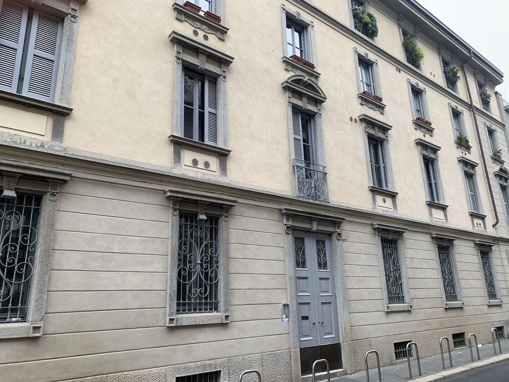 Milano (Corso Italia/Santa Sofia) - Quadrilocale da ristrutturare