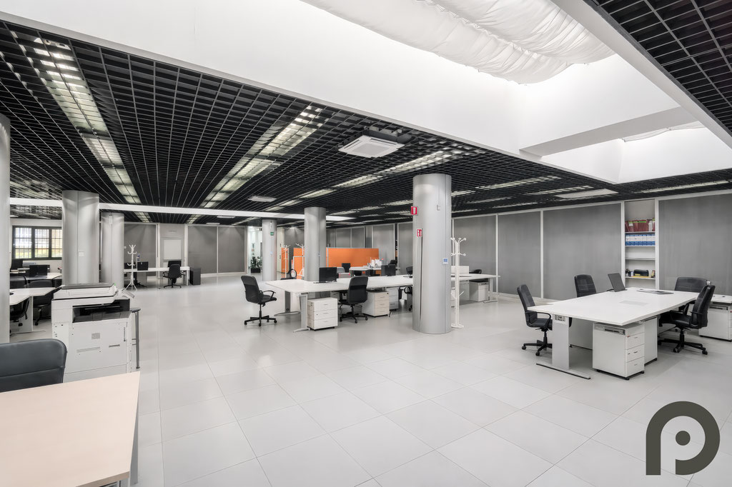 Milano (Porta Vercellina/Conciliazione) prestigioso ufficio in palazzo d'epoca