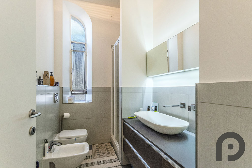 Milano (Maggiolina/Zara) Trilocale ristrutturato in contesto d'epoca