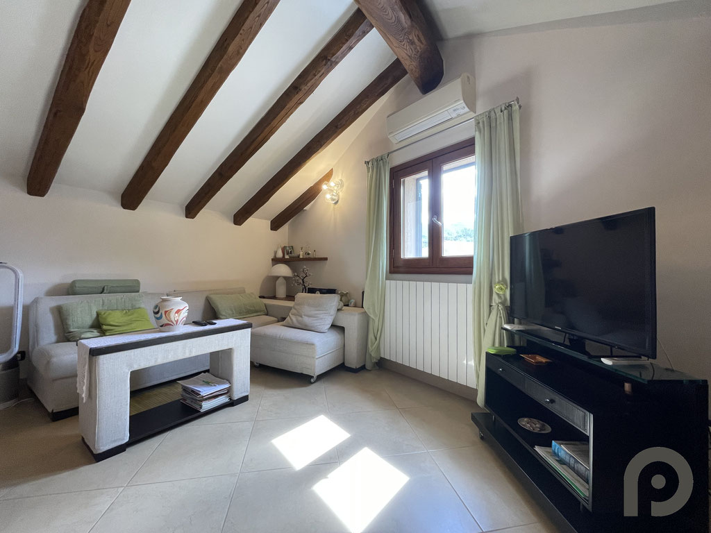 Garlenda (Alassio) Ottimo trilocale con terrazzo