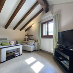 Garlenda (Alassio) Ottimo trilocale con terrazzo