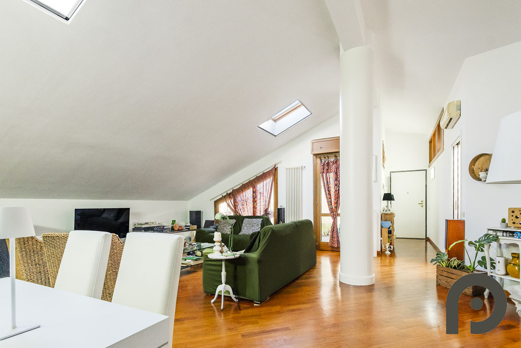 Pero (Merlata/Rho Fiera) Attico e superattico con terrazzo