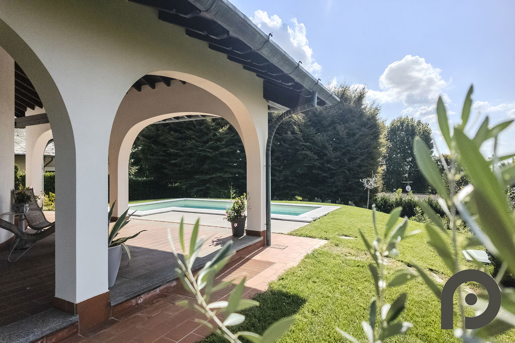 Cermenate - Villa unifamilare con piscina e vista panoramica