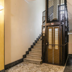 Milano (Firenze/Cenisio) Trilocale in contesto signorile