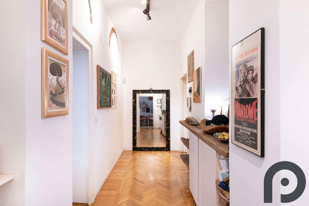 Milano (Caiazzo/Lima) Trilocale di charme in palazzo storico