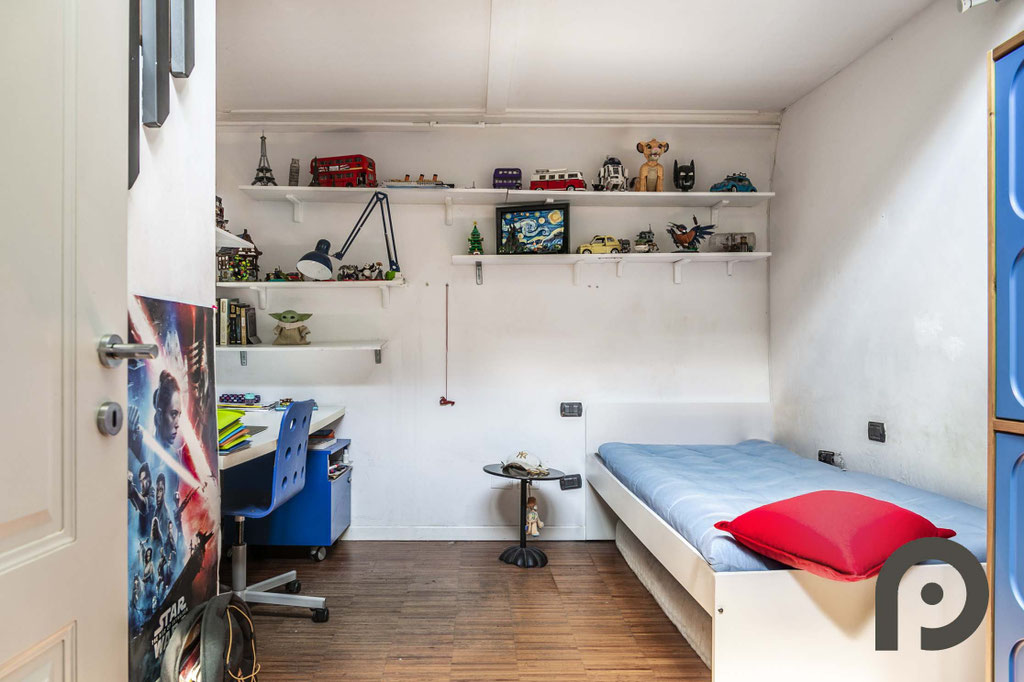 Milano (Maciachini/Derganino) Loft su due livelli con spazio esterno privato