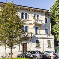 Milano (Maggiolina/Zara) Trilocale ristrutturato in contesto d'epoca