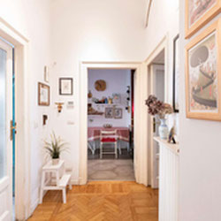 Milano (Caiazzo/Lima) Trilocale di charme in palazzo storico