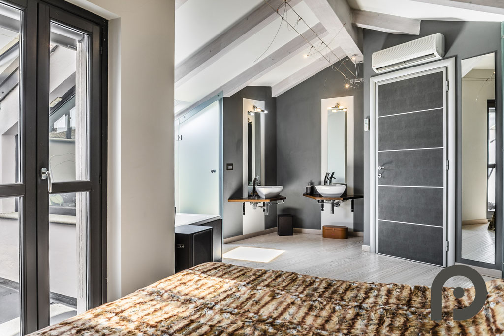 Asti (Centro storico) Prestigioso attico in palazzo storico nel cuore di Asti