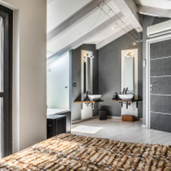 Asti (Centro storico) Prestigioso attico in palazzo storico nel cuore di Asti