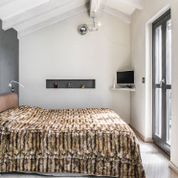 Asti (Centro storico) Prestigioso attico in palazzo storico nel cuore di Asti