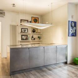 Milano (Cenisio/Firenze) Loft di design su due livelli con giardino