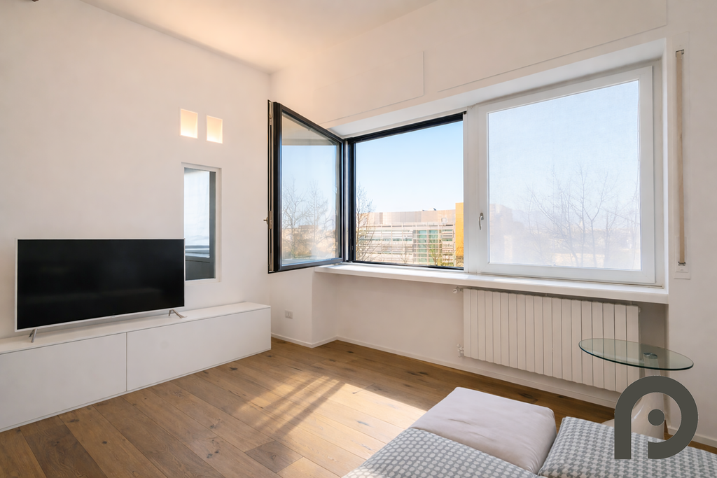 Milano (Crocetta/Missori) Elegante due locali ristrutturato a nuovo