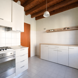 Milano (Crocetta/Missori) Luminoso trilocale su due livelli