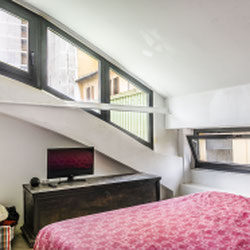 Milano (Maciachini/Derganino) Loft su due livelli con spazio esterno privato