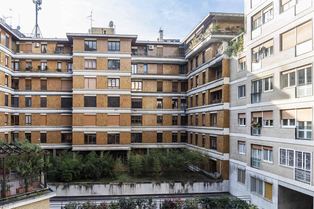Milano (City Life/Sempione) Spazioso quadrilocale ristrutturato a nuovo