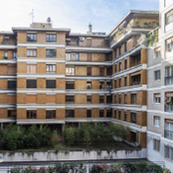 Milano (City Life/Sempione) Spazioso quadrilocale ristrutturato a nuovo