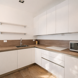 Milano (Crocetta/Missori) Elegante due locali ristrutturato a nuovo