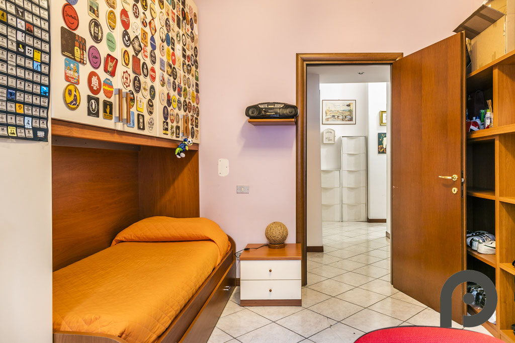 Milano (Firenze/Cenisio) Trilocale in contesto signorile