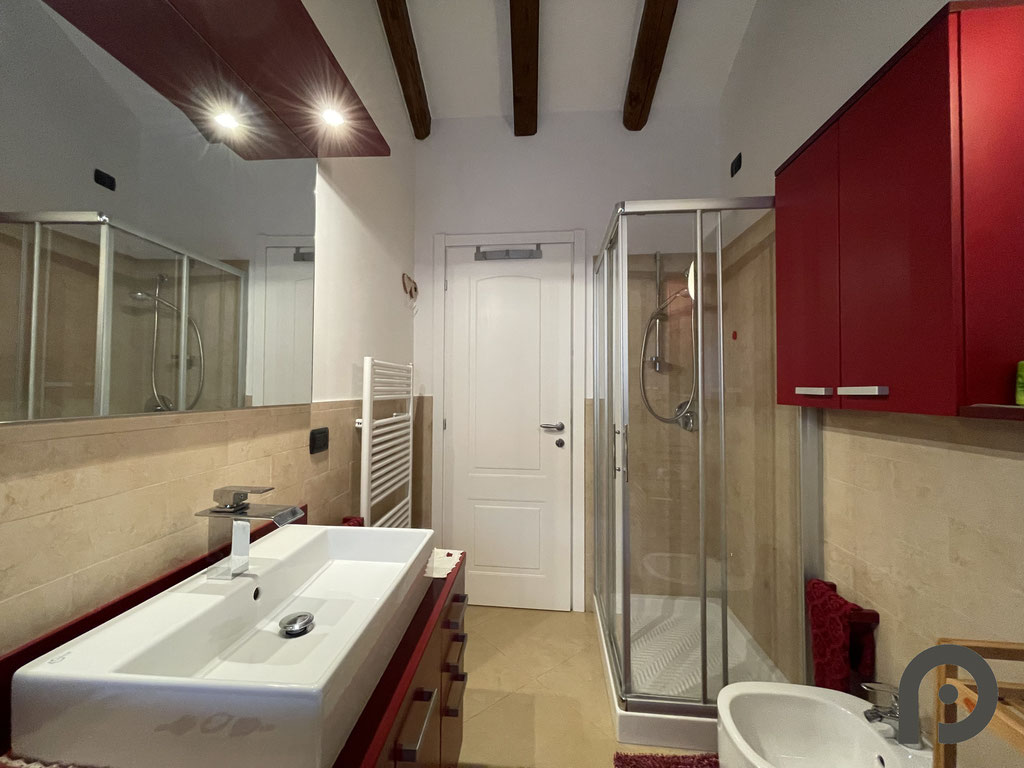 Garlenda (Alassio) Ottimo trilocale con terrazzo
