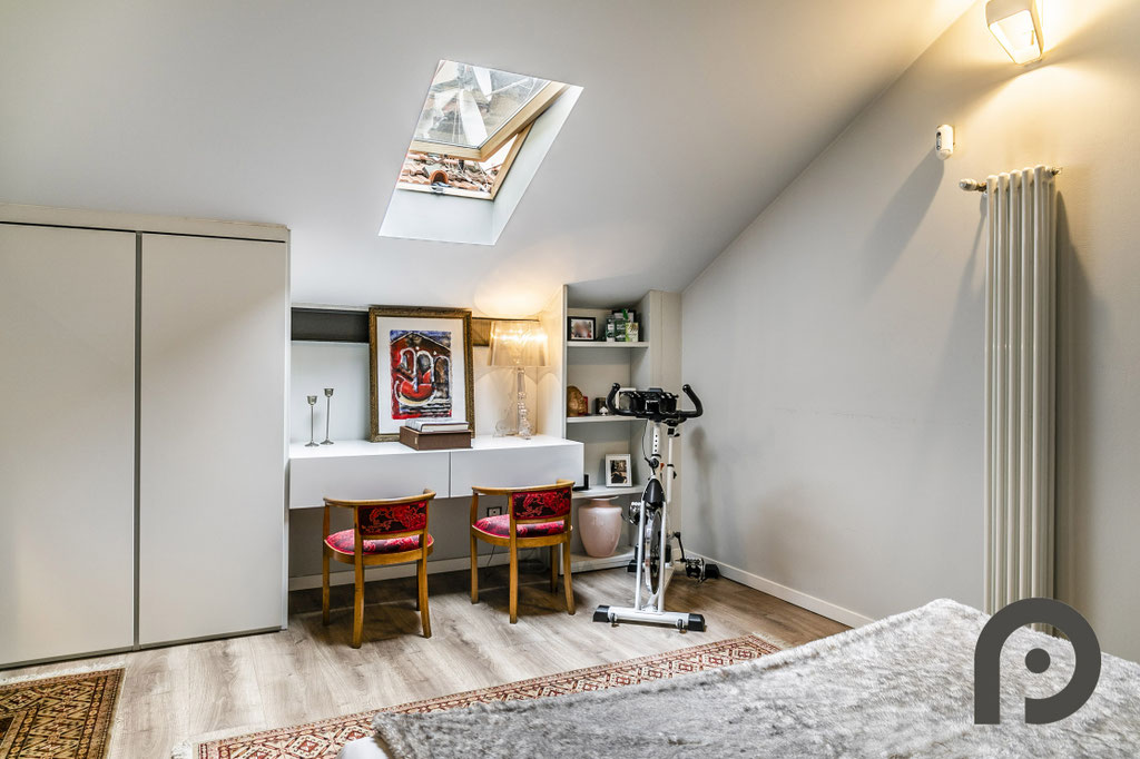 Milano (Cenisio/Firenze) Loft di design su due livelli con giardino