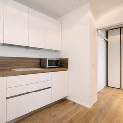 Milano (Crocetta/Missori) Elegante due locali ristrutturato a nuovo