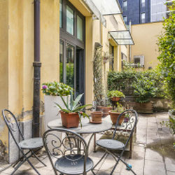 Milano (Maciachini/Derganino) Loft su due livelli con spazio esterno privato