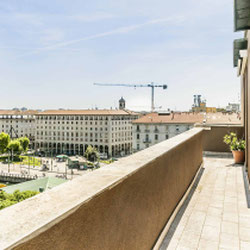 Milano (Navigli/Ticinese) Incantevole ultimo piano con vista panoramica
