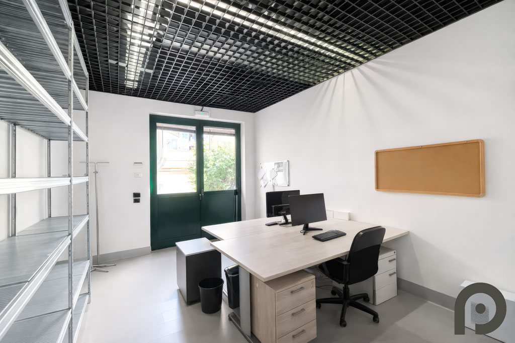 Milano (Porta Vercellina/Conciliazione) prestigioso ufficio in palazzo d'epoca