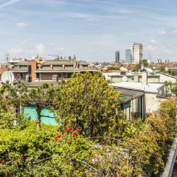 Milano (Navigli/Ticinese) Incantevole ultimo piano con vista panoramica