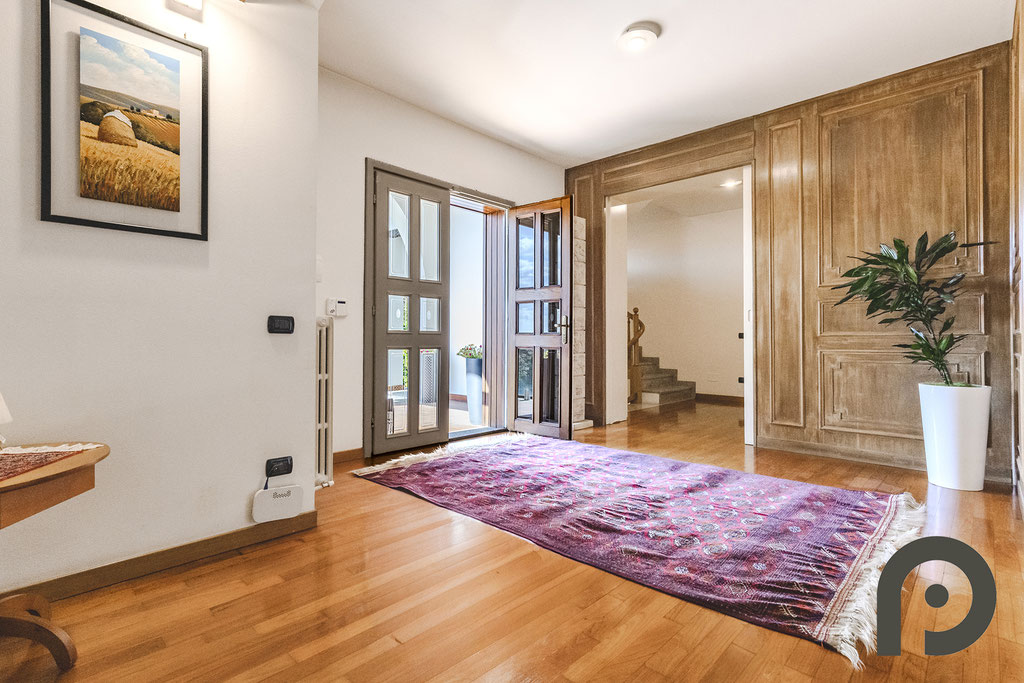 Cermenate - Villa unifamilare con piscina e vista panoramica