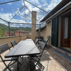 Garlenda (Alassio) Ottimo trilocale con terrazzo