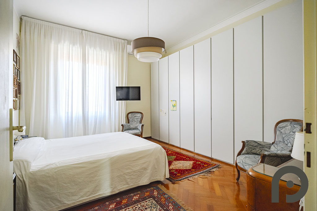 Milano (NoLo) Ampio Cinque locali con finiture di pregio