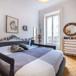Milano (Caiazzo/Lima) Trilocale di charme in palazzo storico