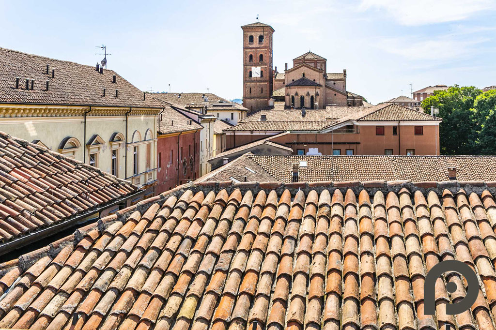 Asti (Centro storico) Prestigioso attico in palazzo storico nel cuore di Asti