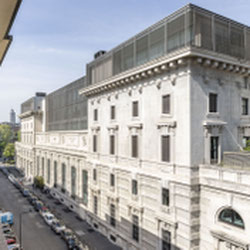 Milano (Centrale/Caiazzo) Quattro locali piano alto