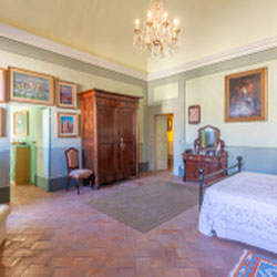 Villafranca In Lunigiana (Borgo Filetto) Palazzo d'epoca con box e giardino