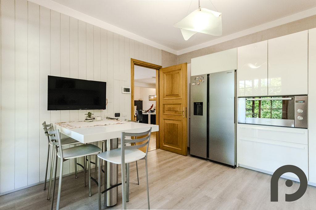 Cermenate - Villa unifamilare con piscina e vista panoramica