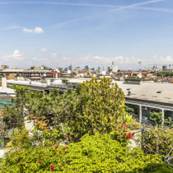 Milano (Navigli/Ticinese) Incantevole ultimo piano con vista panoramica