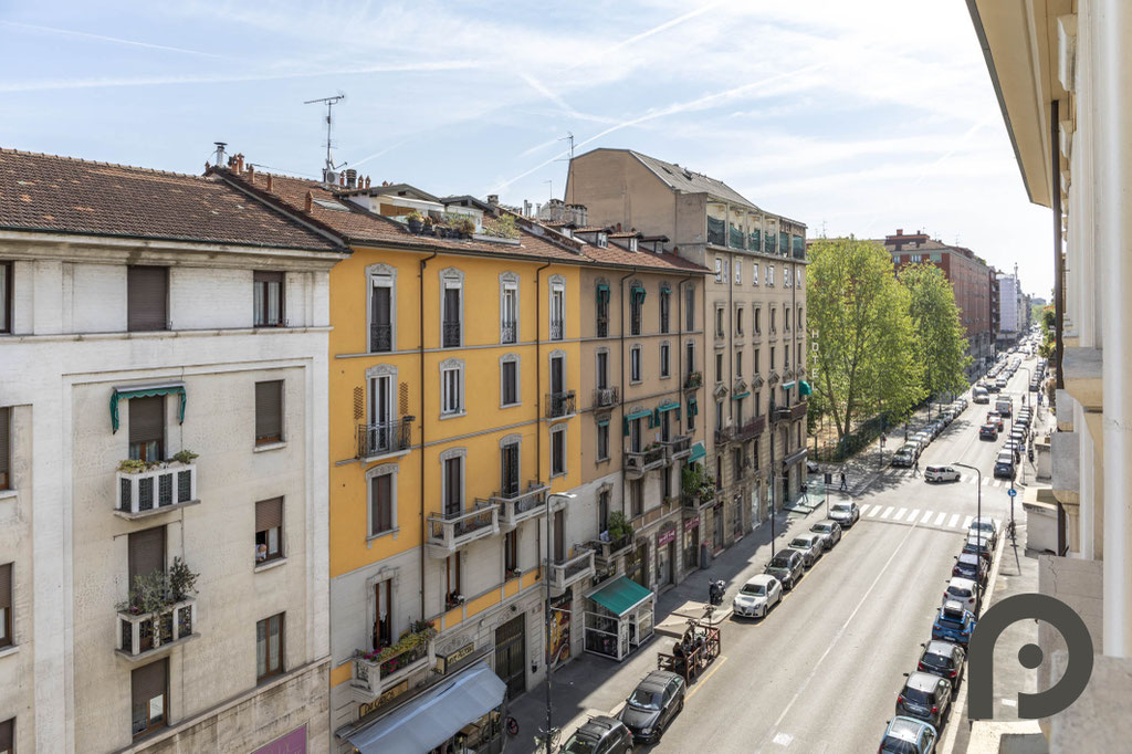 Milano (Centrale/Caiazzo) Quattro locali piano alto