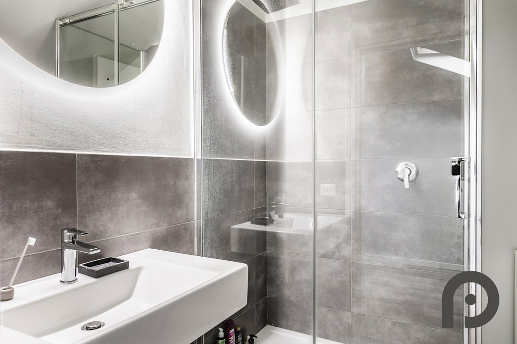 Milano (Cenisio/Firenze) Loft di design su due livelli con giardino