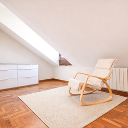 Milano (Crocetta/Missori) Luminoso trilocale su due livelli