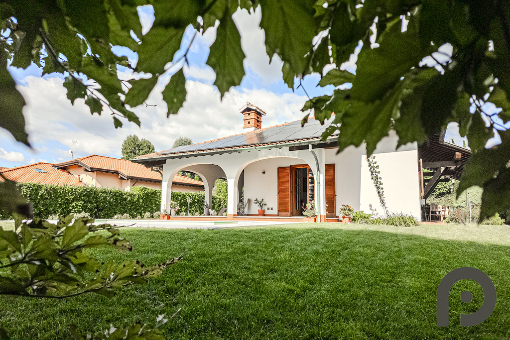 Cermenate - Villa unifamilare con piscina e vista panoramica